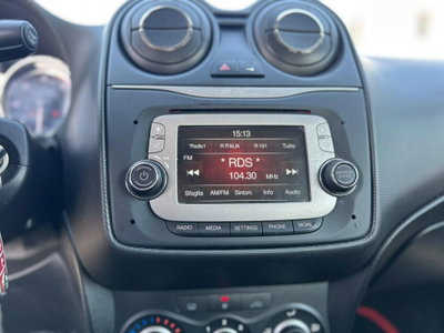 Alfa Romeo MiTo 1.3 JTDm 85 CV S&S Distinctive (12)