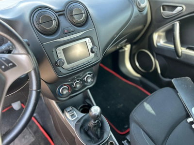 Alfa Romeo MiTo 1.3 JTDm 85 CV S&S Distinctive (14)