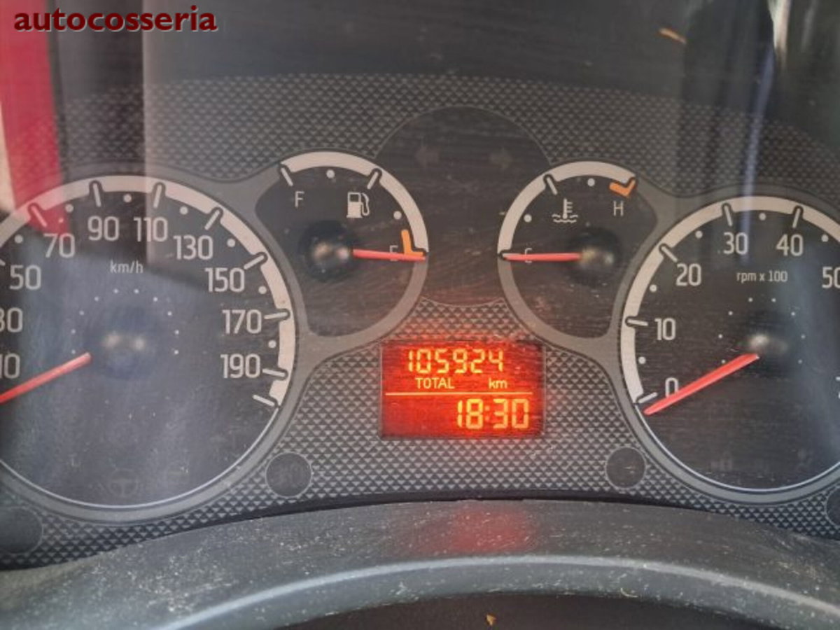 Fiat Panda 1.2 4x4 Climbing (7)