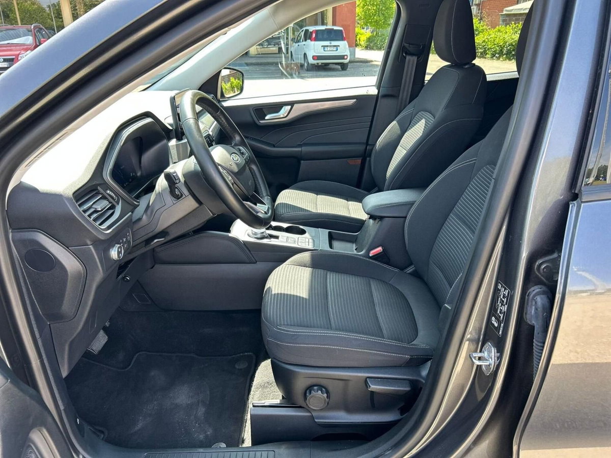 Ford Kuga 1.5 EcoBlue 120 CV aut. 2WD ST-Line X Design (8)