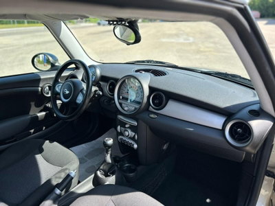 MINI Mini Clubman 1.6 16V Cooper D Clubman (12)