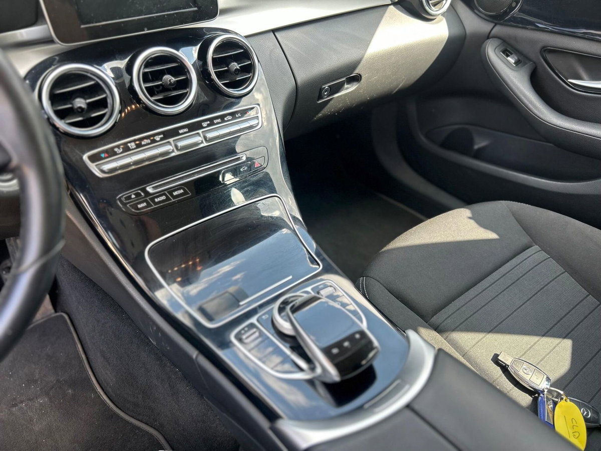 Mercedes-Benz Classe C Station Wagon 220 d Premium (12)
