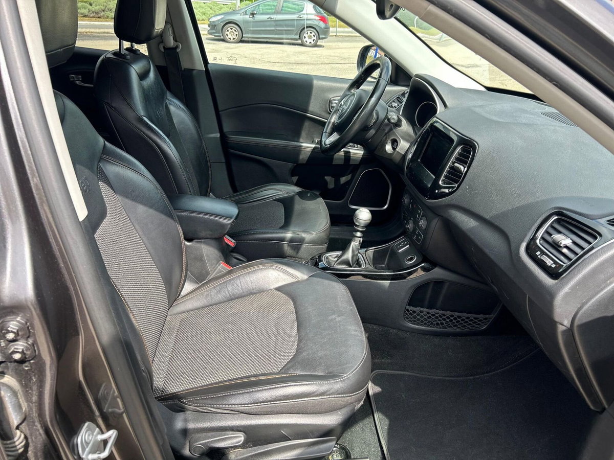 Jeep Compass 1.6 Multijet II 2WD Limited (10)