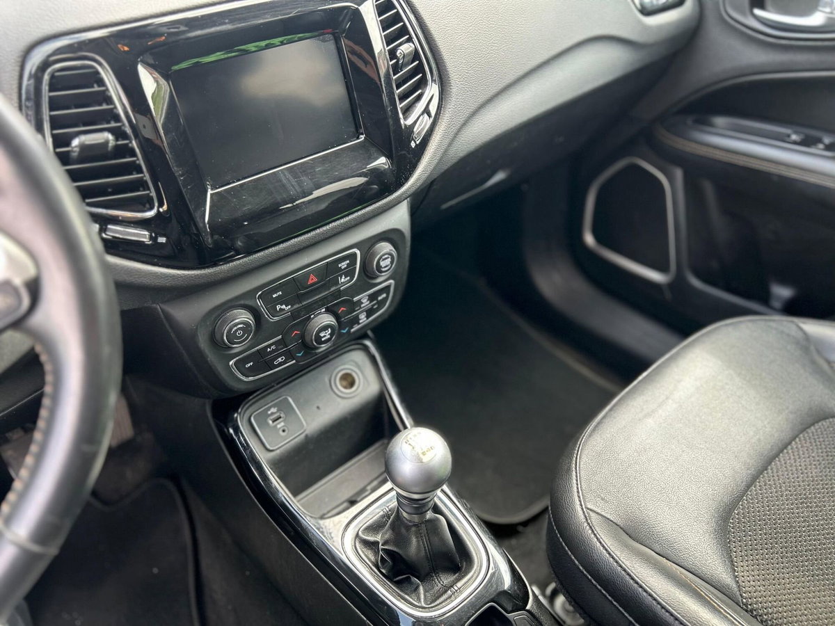 Jeep Compass 1.6 Multijet II 2WD Limited (11)