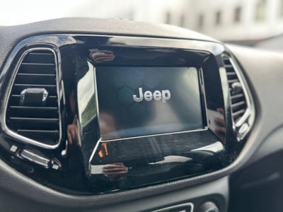 Jeep Compass 1.6 Multijet II 2WD Limited (13)