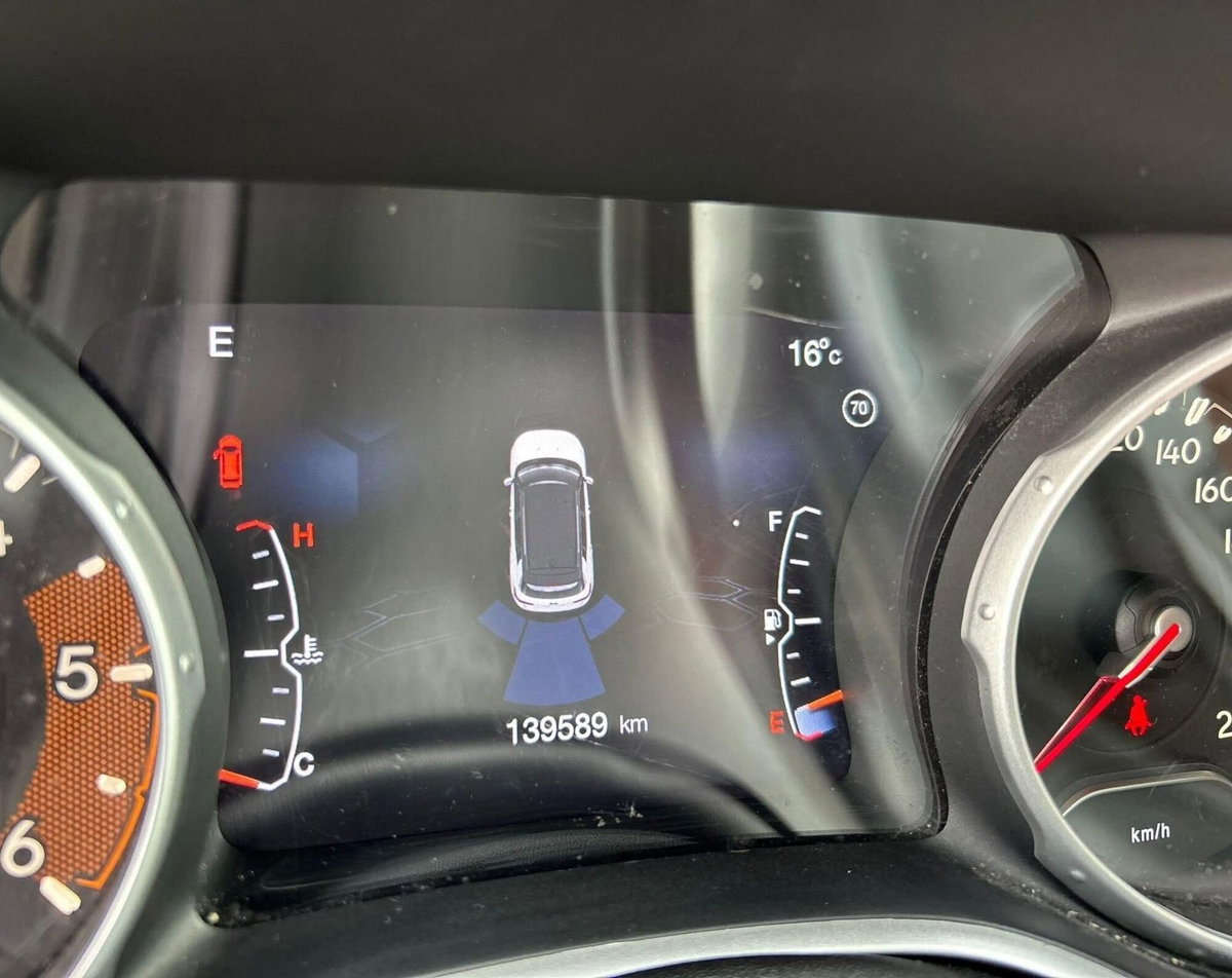 Jeep Compass 1.6 Multijet II 2WD Limited (16)