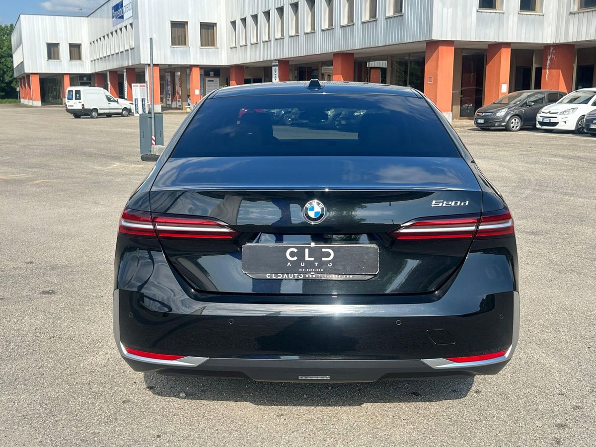 BMW Serie 5 520d 48V sdrive auto (5)