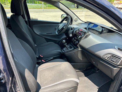 Lancia Ypsilon 1.2 69 CV 5 porte GPL Ecochic Gold (11)