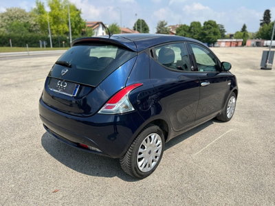 Lancia Ypsilon 1.2 69 CV 5 porte GPL Ecochic Gold (4)