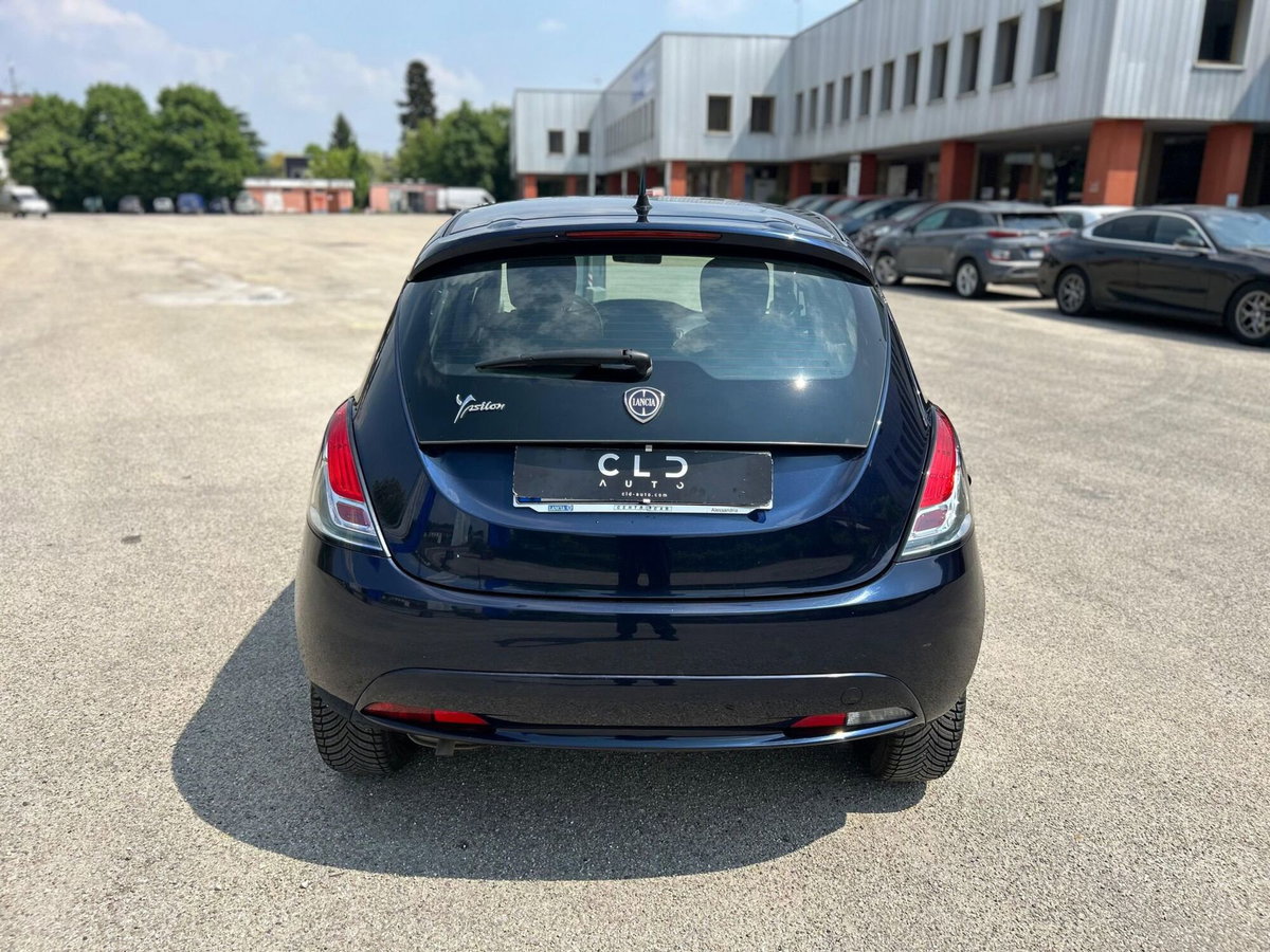 Lancia Ypsilon 1.2 69 CV 5 porte GPL Ecochic Gold (5)