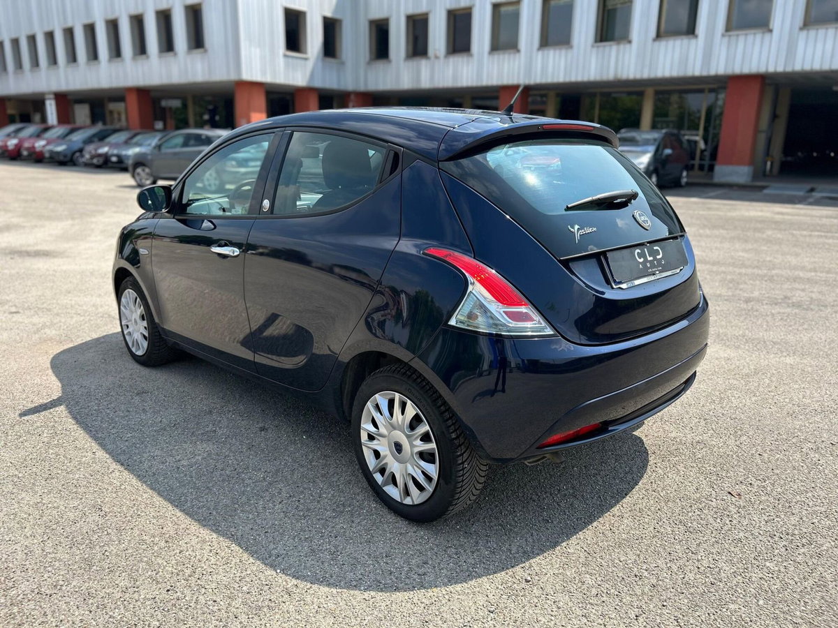 Lancia Ypsilon 1.2 69 CV 5 porte GPL Ecochic Gold (6)