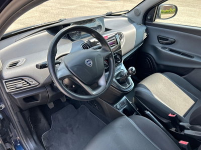 Lancia Ypsilon 1.2 69 CV 5 porte GPL Ecochic Gold (7)