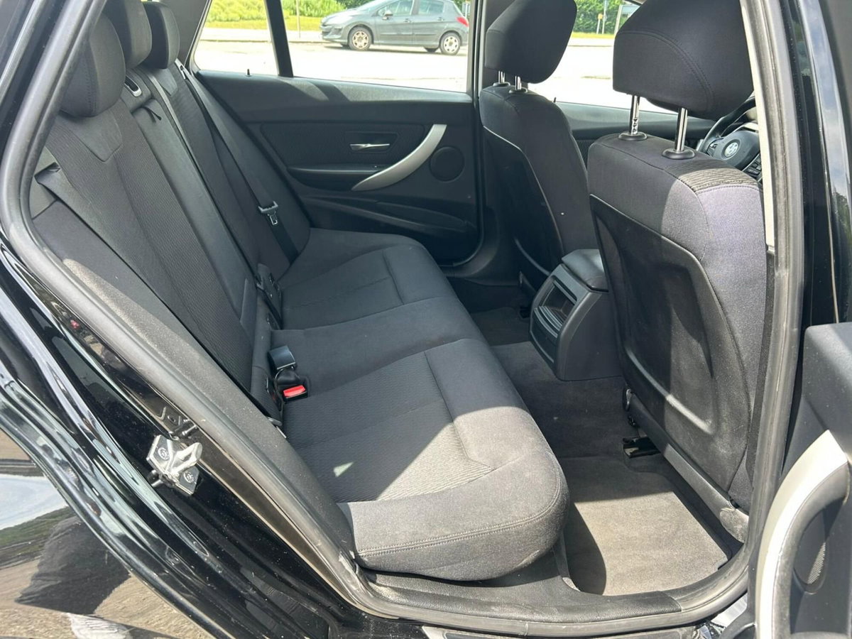 BMW Serie 3 Touring 316d (10)