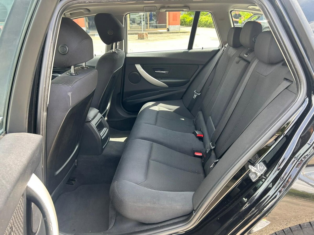 BMW Serie 3 Touring 316d (9)