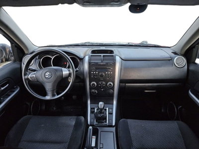 Suzuki Grand Vitara 1.9 DDiS 5 porte Crossover (10)
