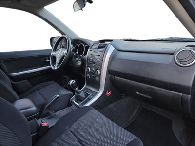 Suzuki Grand Vitara 1.9 DDiS 5 porte Crossover (11)