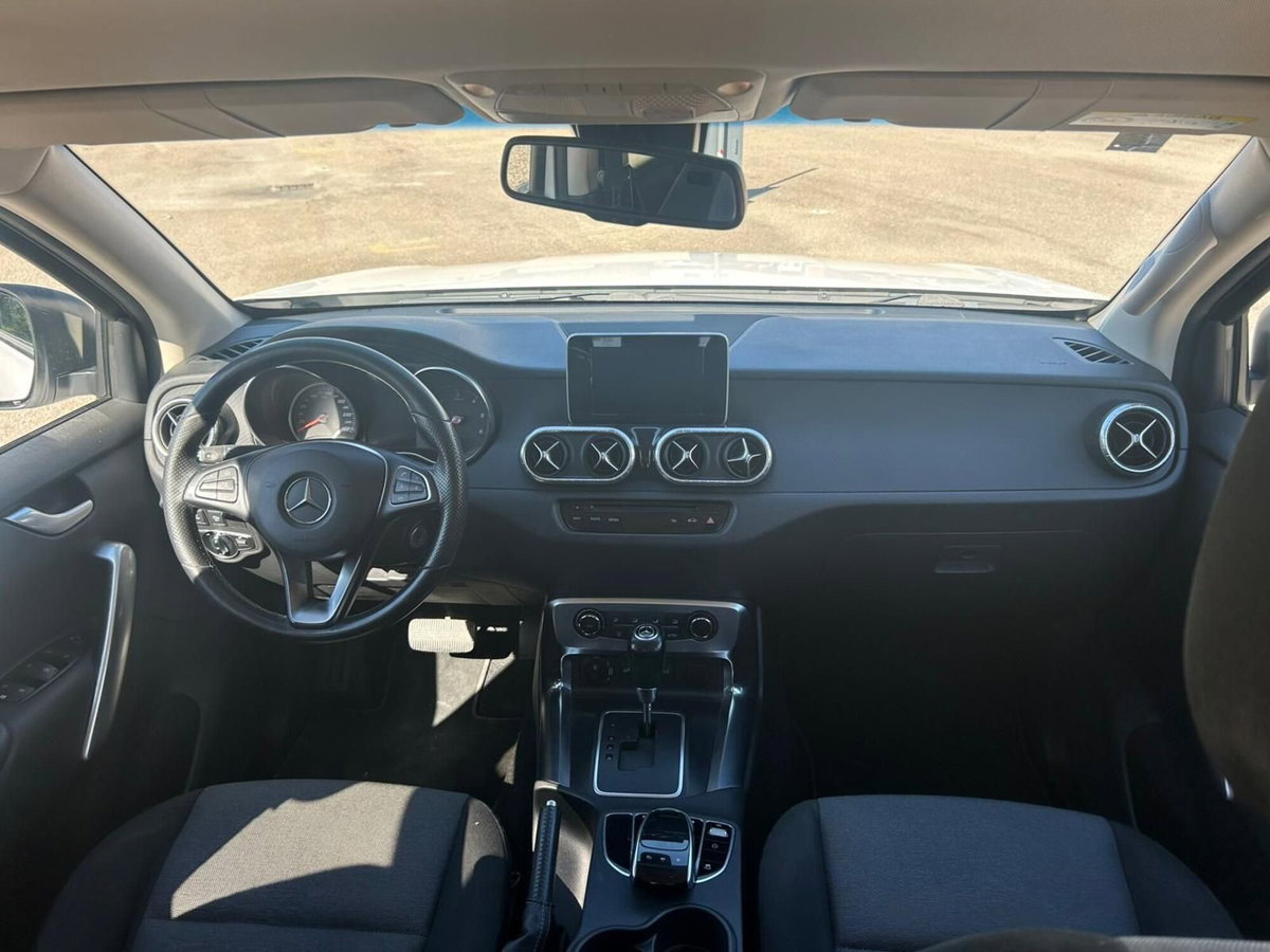 Mercedes-Benz Classe X Pick-up 220 d 4Matic Progressive (13)