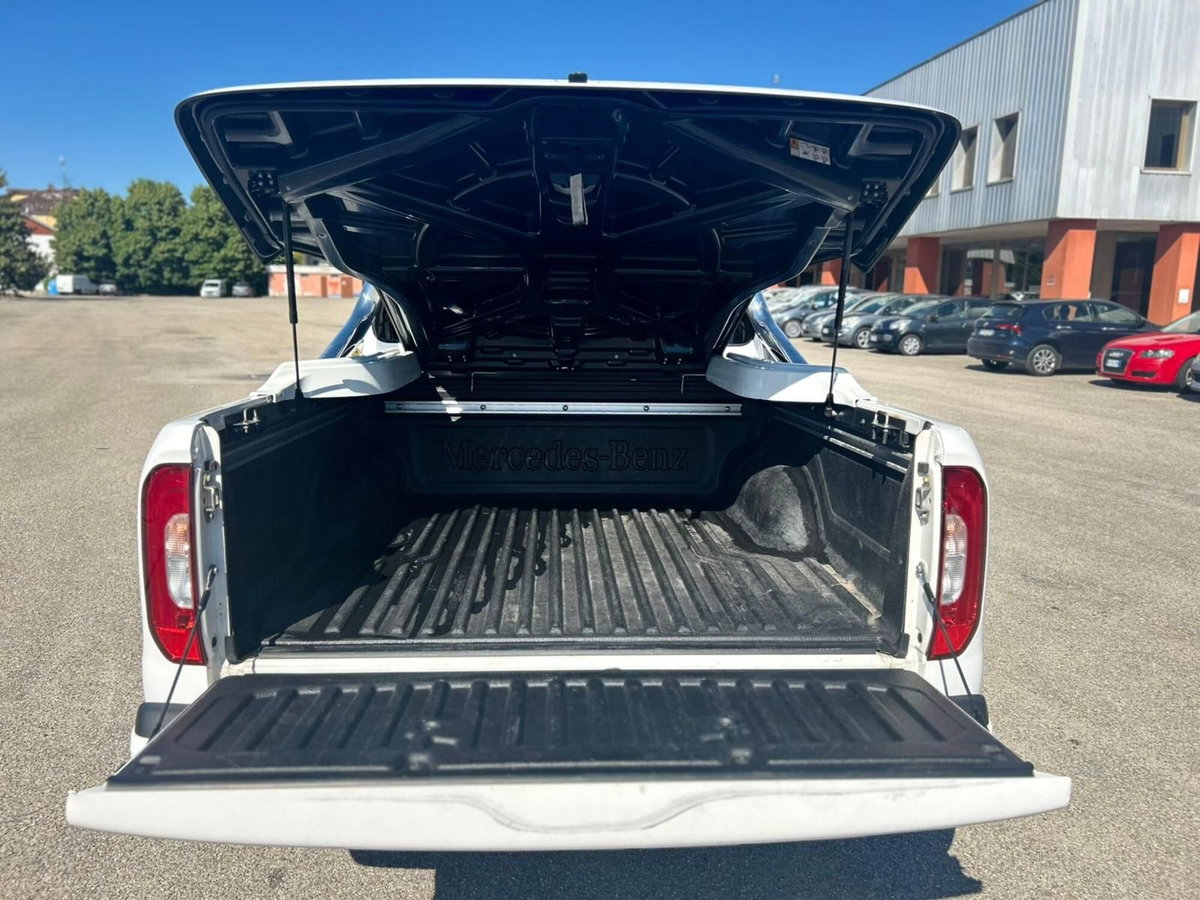 Mercedes-Benz Classe X Pick-up 220 d 4Matic Progressive (6)