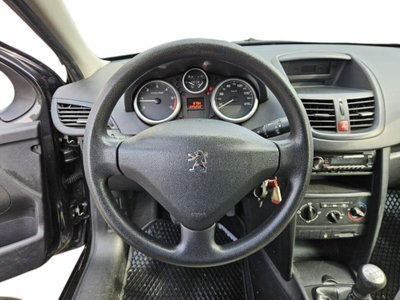 Peugeot 207 HDi 70CV 3p. ONE Line (11)