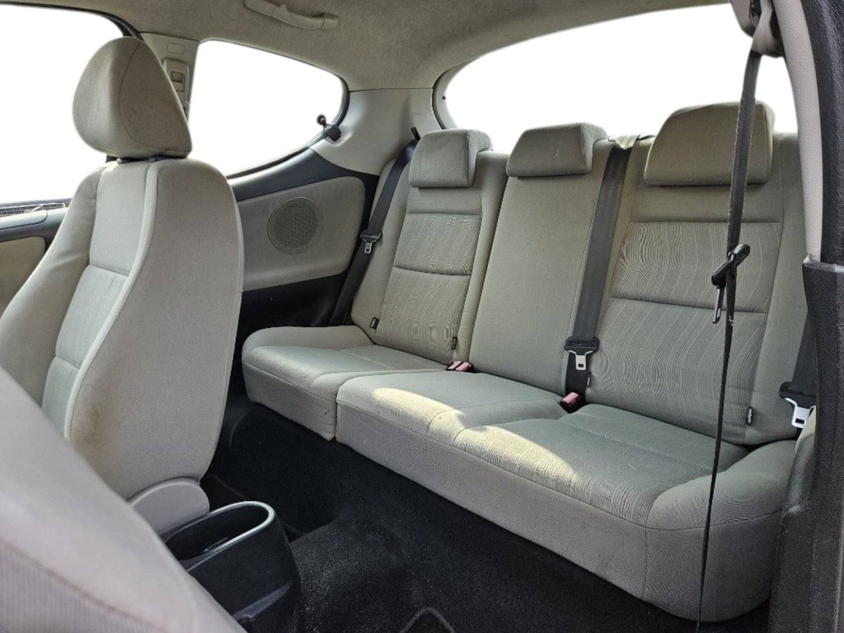 Peugeot 207 HDi 70CV 3p. ONE Line (8)