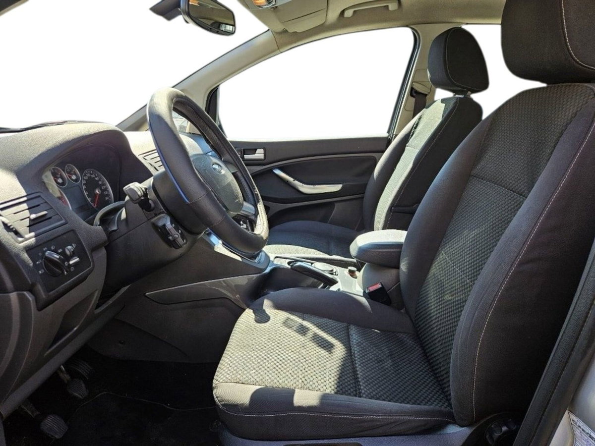 Ford C-Max 1.6 TDCi 90 CV Titanium (6)