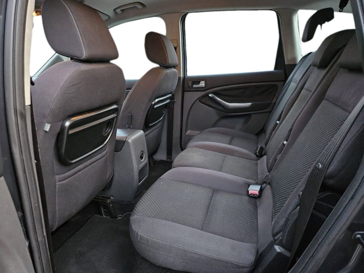 Ford C-Max 1.6 TDCi 90 CV Titanium (11)