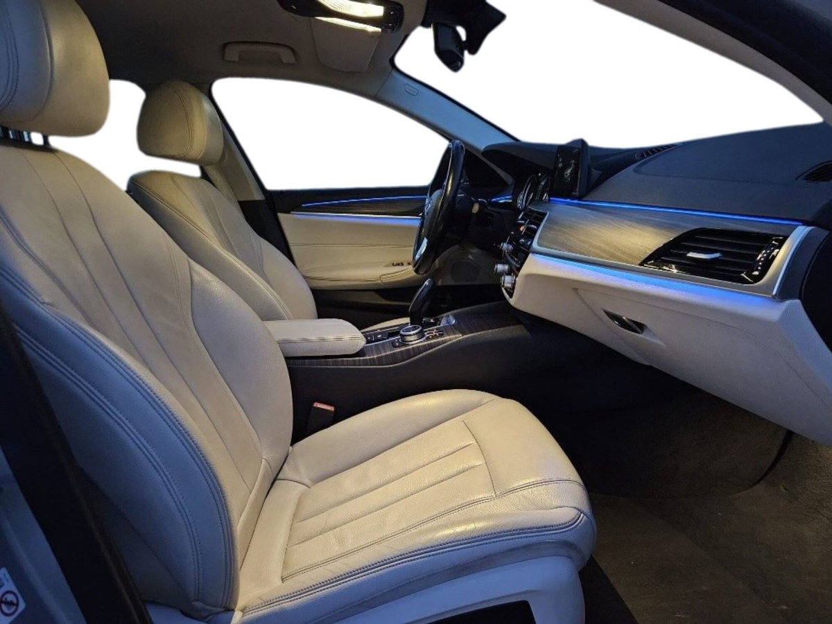 BMW Serie 5 Touring 520d  Luxury (13)