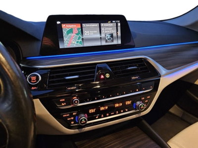 BMW Serie 5 Touring 520d  Luxury (14)