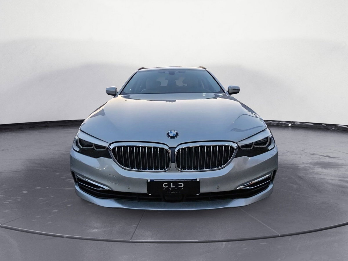 BMW Serie 5 Touring 520d  Luxury (2)