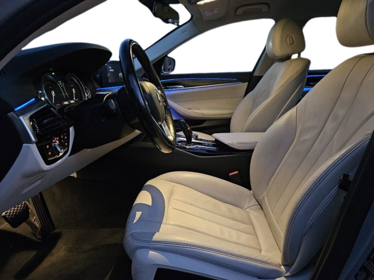 BMW Serie 5 Touring 520d  Luxury (8)
