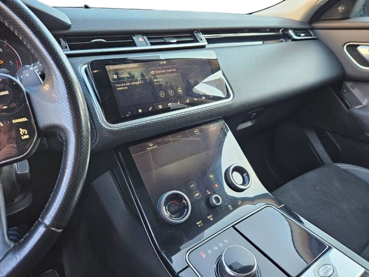Land Rover Range Rover Velar 2.0 TD4 180 CV (15)