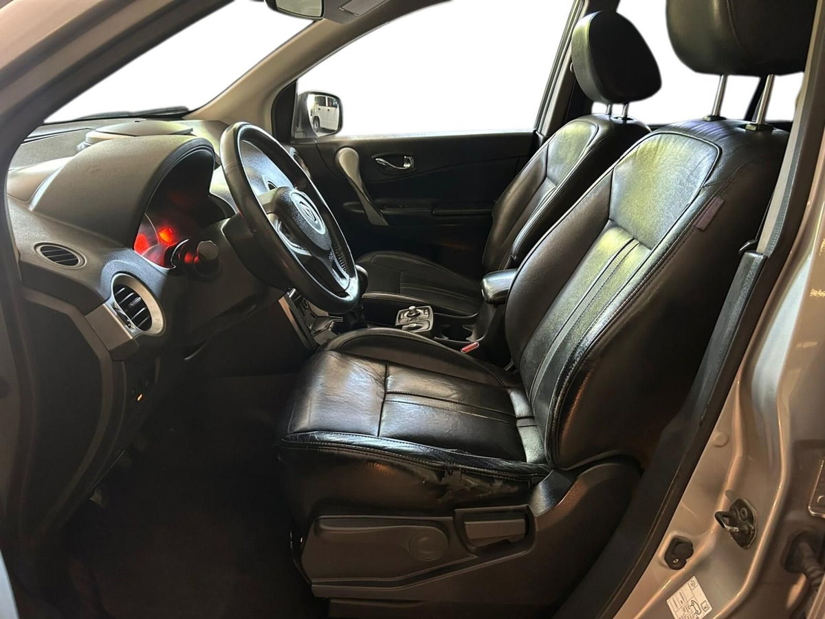 Renault Koleos 2.0 dCi 175CV 4X4 Dynamique (4)