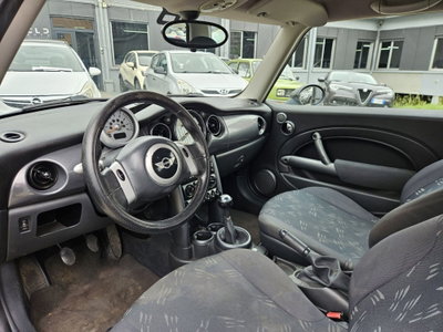 MINI Mini 1.4 tdi One D (6)