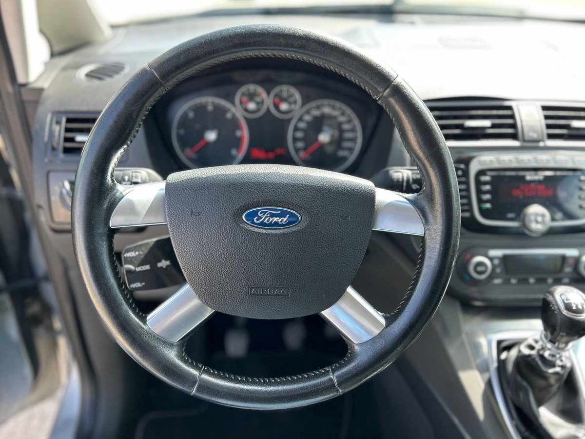 Ford C-Max 2.0 TDCi 136 CV Titanium DPF (12)