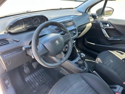 Peugeot 208 75 5 porte Van Pack (6)