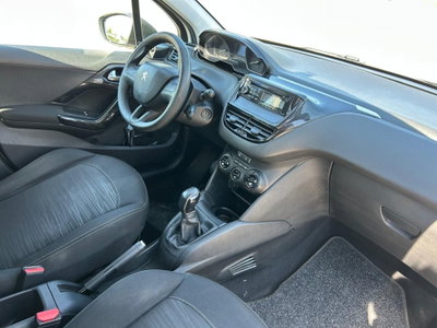 Peugeot 208 75 5 porte Van Pack (9)