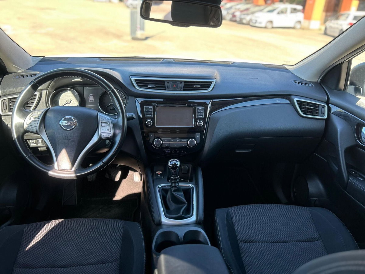 Nissan Qashqai 1.6 dCi 4WD Visia (10)