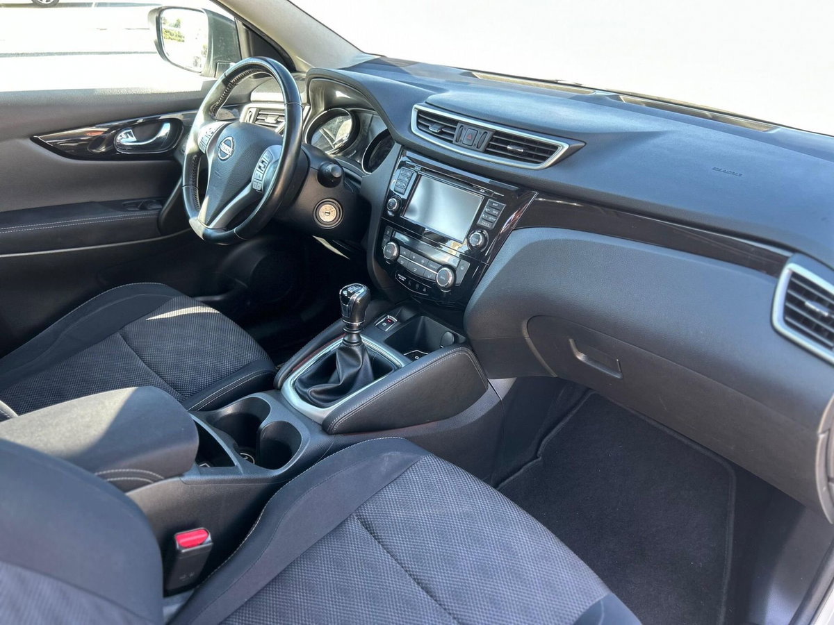 Nissan Qashqai 1.6 dCi 4WD Visia (13)