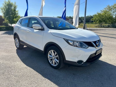 Nissan Qashqai 1.6 dCi 4WD Visia (2)
