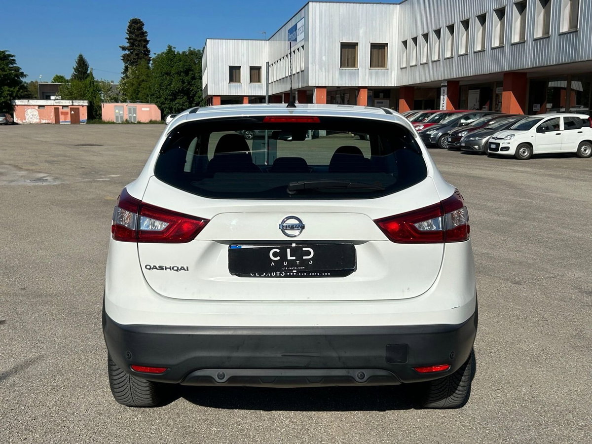 Nissan Qashqai 1.6 dCi 4WD Visia (4)