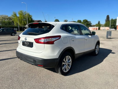 Nissan Qashqai 1.6 dCi 4WD Visia (5)
