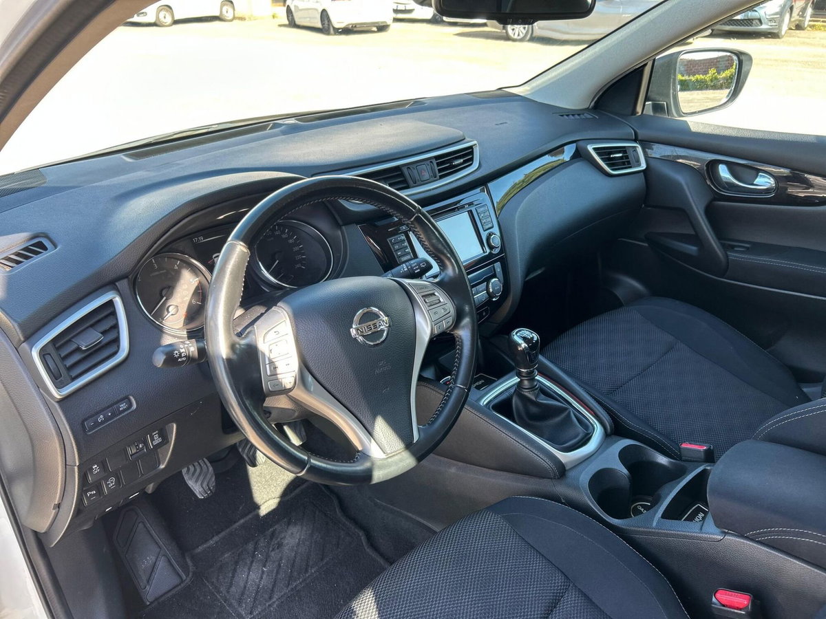 Nissan Qashqai 1.6 dCi 4WD Visia (7)