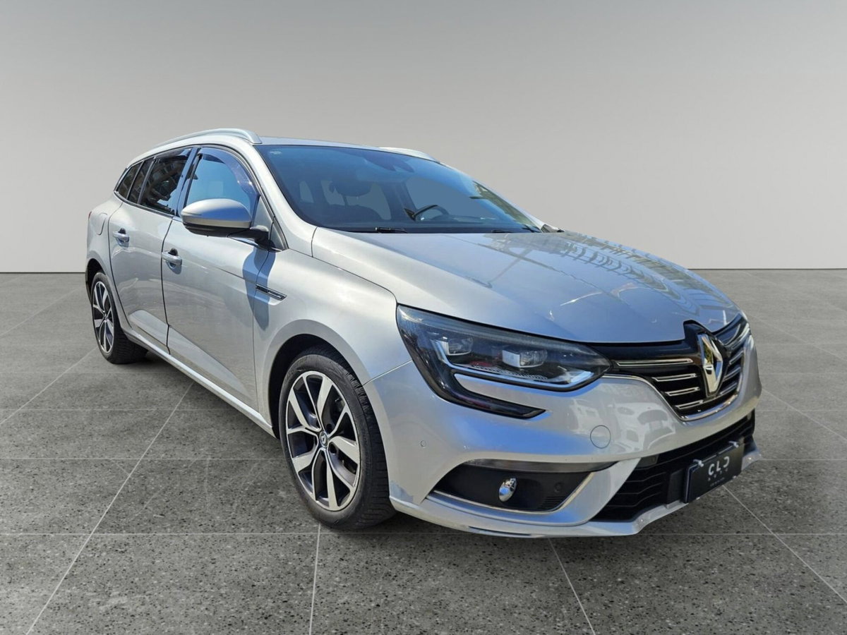 Renault Mégane SporTour 1.5 dCi 110CV EDC SporTour Bose (2)