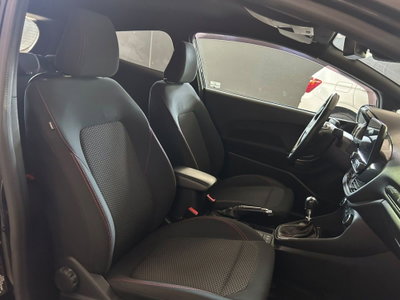 Ford Fiesta 1.5 EcoBlue 3 porte ST-Line (10)