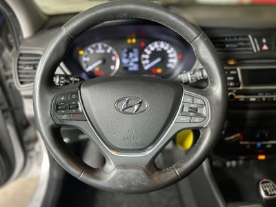 Hyundai i20 1.1 CRDi 12V 5 porte Style (12)