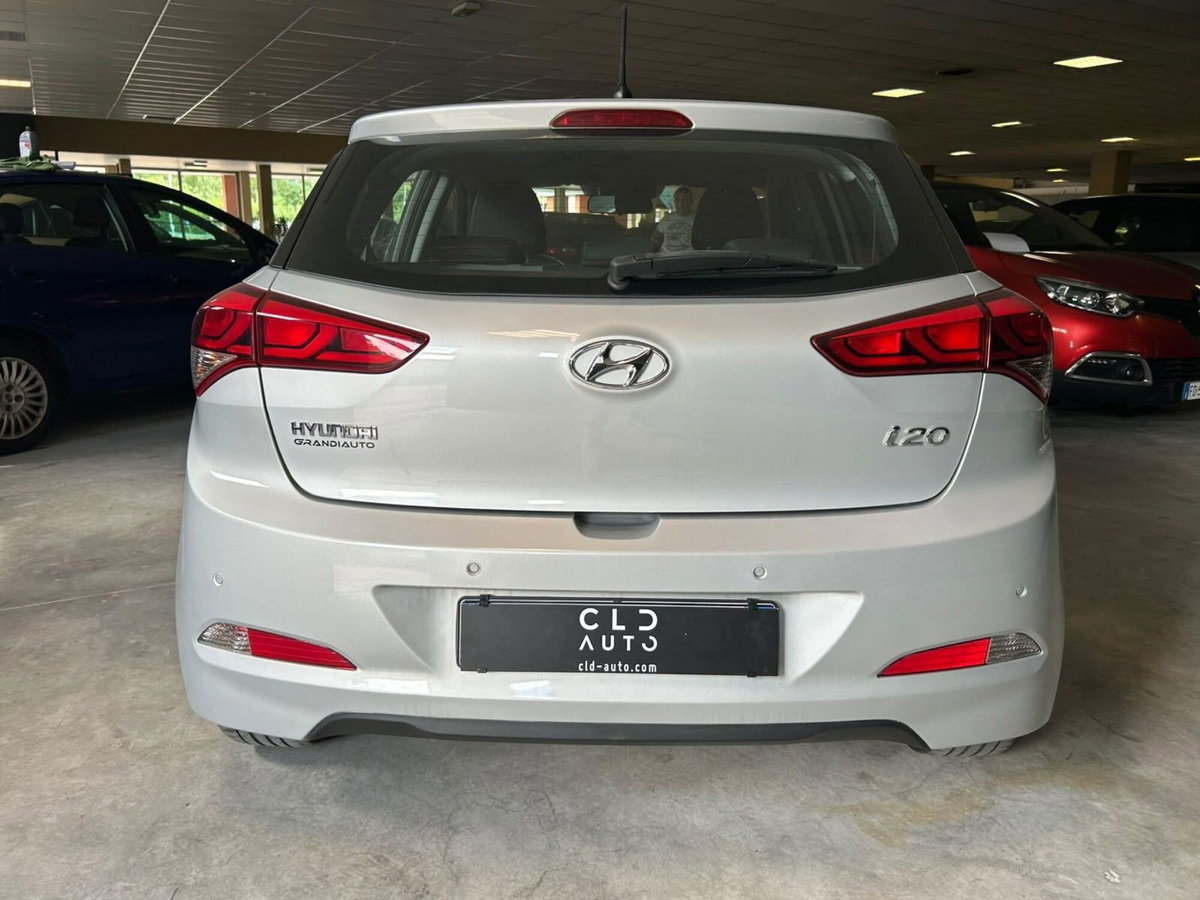 Hyundai i20 1.1 CRDi 12V 5 porte Style (4)