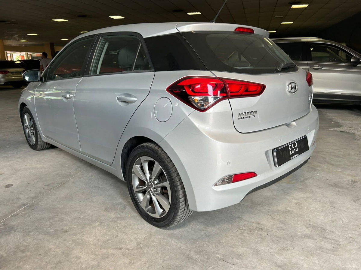 Hyundai i20 1.1 CRDi 12V 5 porte Style (5)