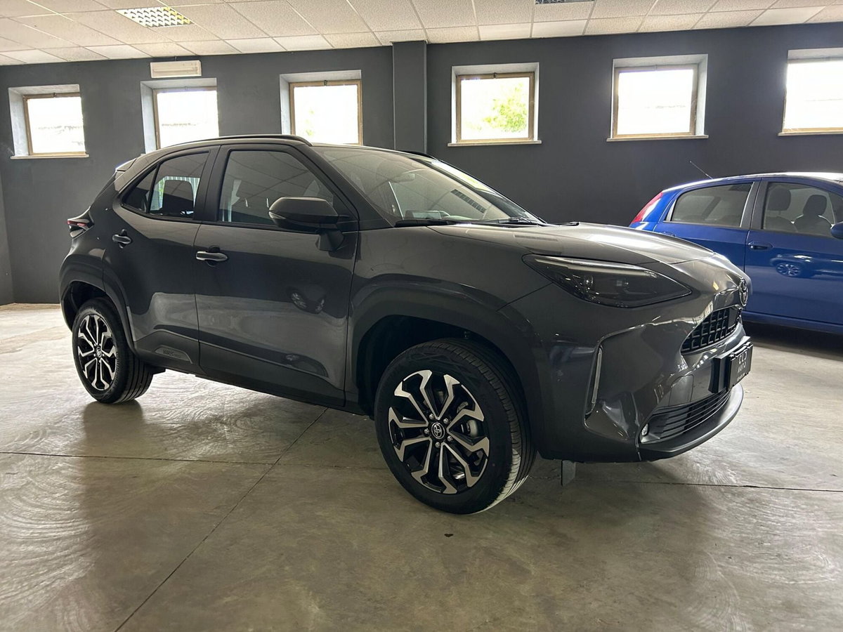 Toyota Yaris Cross Trend fwd 130cv e-cvt (3)