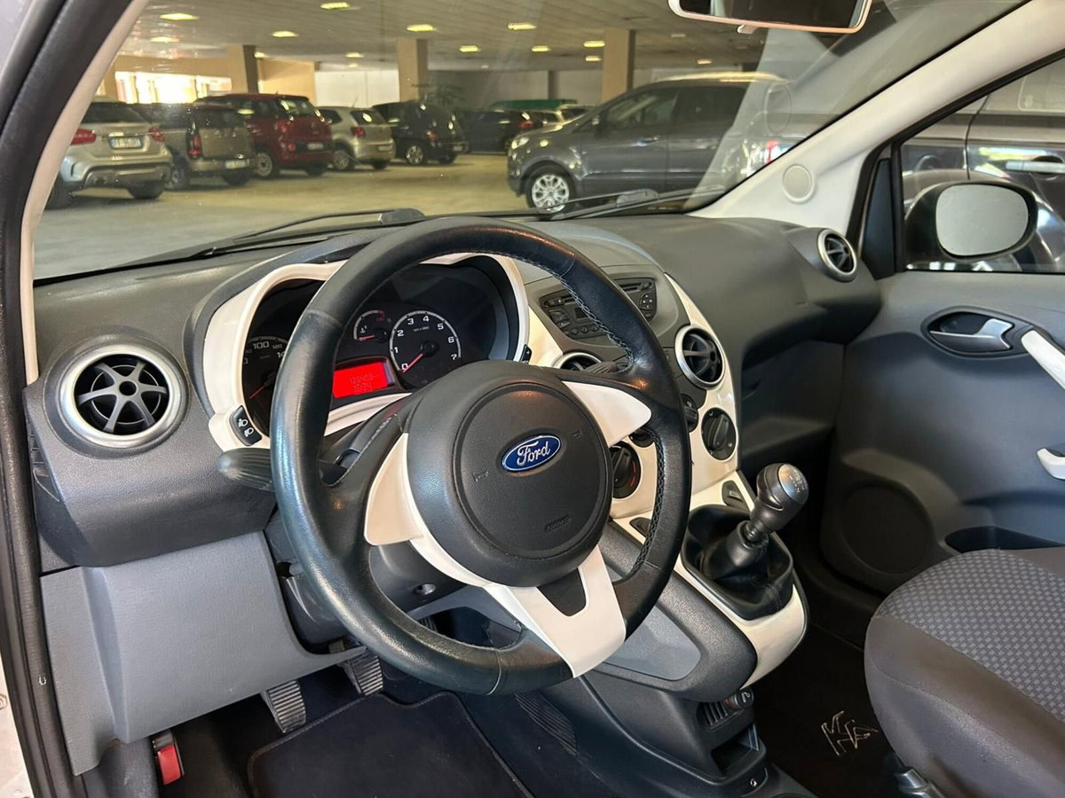 Ford Ka 1.3 TDCi 75CV Titanium (7)