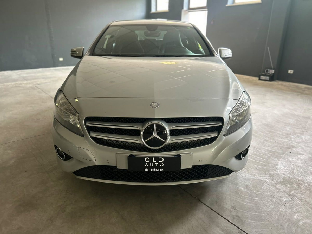 Mercedes-Benz Classe A 180 CDI BlueEFFICIENCY Automatic Executive (2)